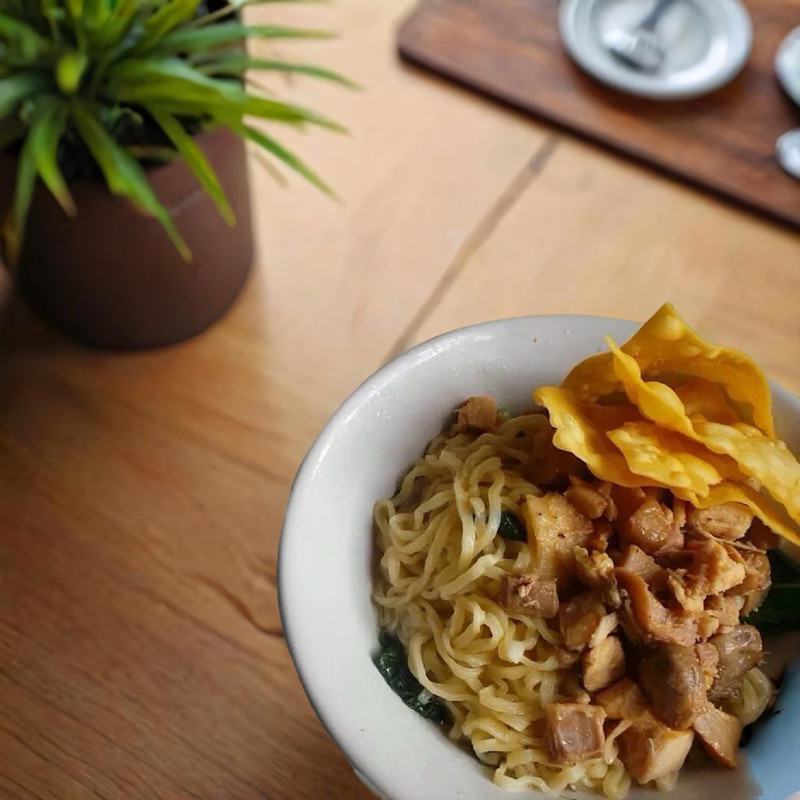 

Sajiandapur Keripik Pangsit Bawang 500Gr Dapurnye Omah