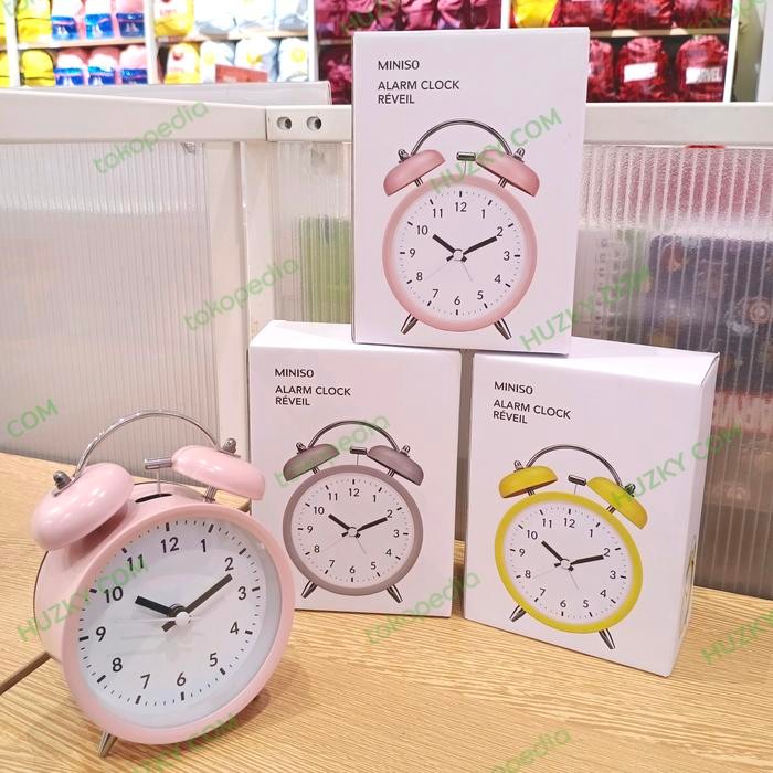 Ready Miniso Alarm Clock / Jam Weker Analog (9.8X5.9X13.5Cm)