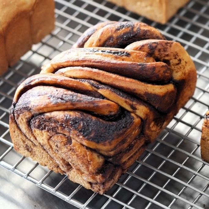 

EatFr3sh- Vegan Bread Cinnamon Twist Babka Cinnamon