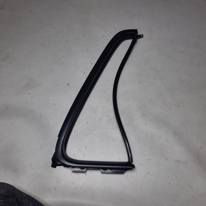 Karet Kaca Mati Segitiga Kanan Honda Crv Rd1 Gen1 2000-2001