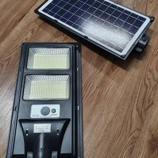 Lampu Jalan Pju Led Solar/Lampu Solar Cell Vacolux Va-9800A 60W