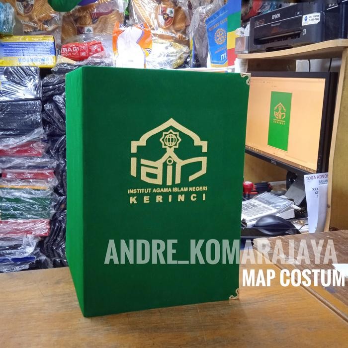 

Ready- Map Beludru Costum Logo Ukuran 23X34