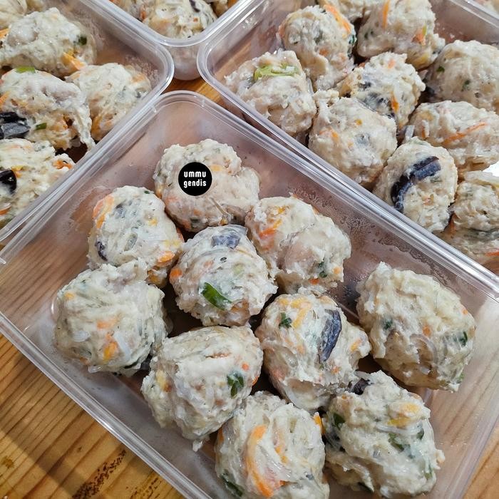 

PastikanDikirimLgsg- Lohua /Bakso Rambutan (ayam,wortel,jamur,soun)