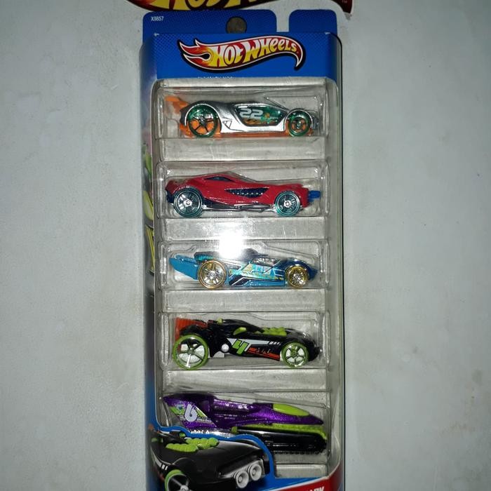 HOT SALE Hot Wheels Giftpack Rocket Fire, RD 09, Impavido, Urban Agent, Tread