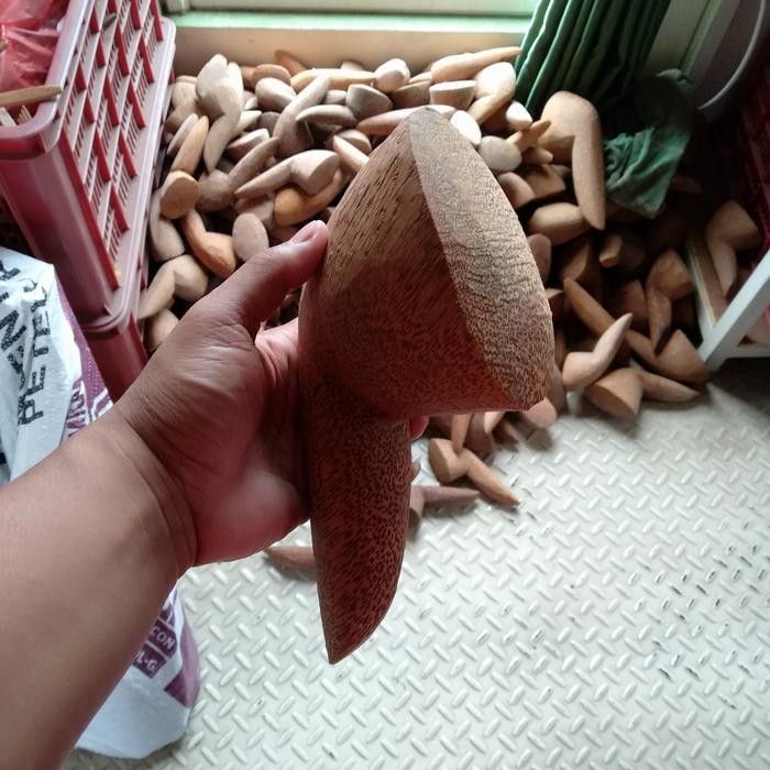 Ulekan Kayu/Mutu Kayu Kelapa Besar