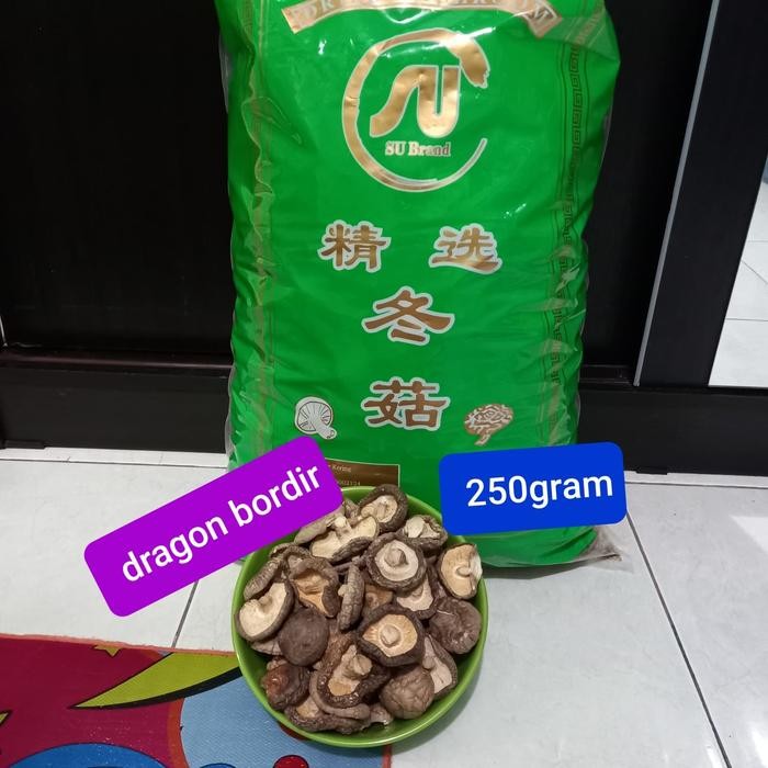 

BnyKBonusBelidiMari- Jamur Hioko Shitake Kering 3-4 cm ( 250gram)