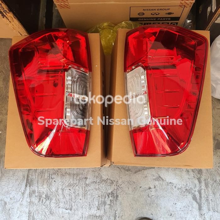 Navara Np300 D23 stop lamp lampu rem belakang Nissan Taiwan