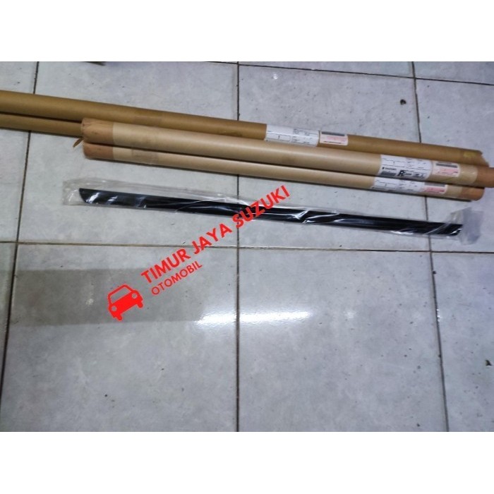 Pelipit Pintu/ Kaca Depan Luar / Dalam Katana Asli Sgp
