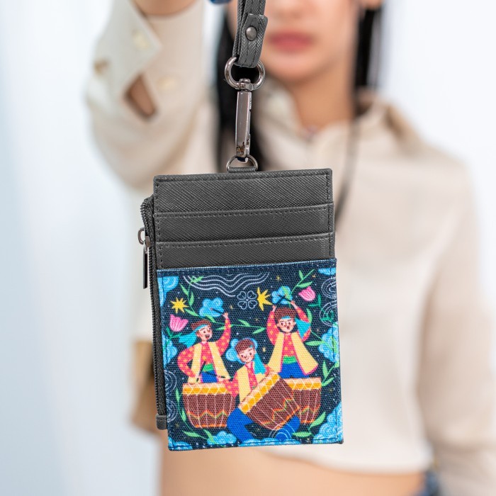 

SOVLO ID Card / Tempat ID Card dengan Seleting / ID Card Lanyard