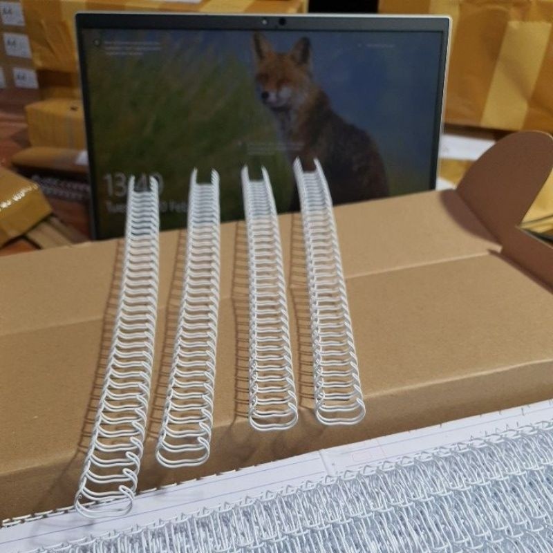 

[READY] Spiral Kawat Jilid (No.7) 7/16 F4 atau A4 Spiral Wire 3:1 38 atau 35 Loops isi 100pcs 1 box