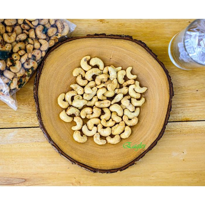 

Kacang METE MEDE CASHEW cap YU SRI asli SOLO rasa asin gurih 1000gr go Terlaris