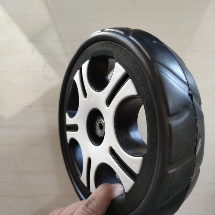 SALE BAN VELG BELAKANG SEPEDA ANAK RODA TIGA GENIO AVIATOR HITAM PUTIH