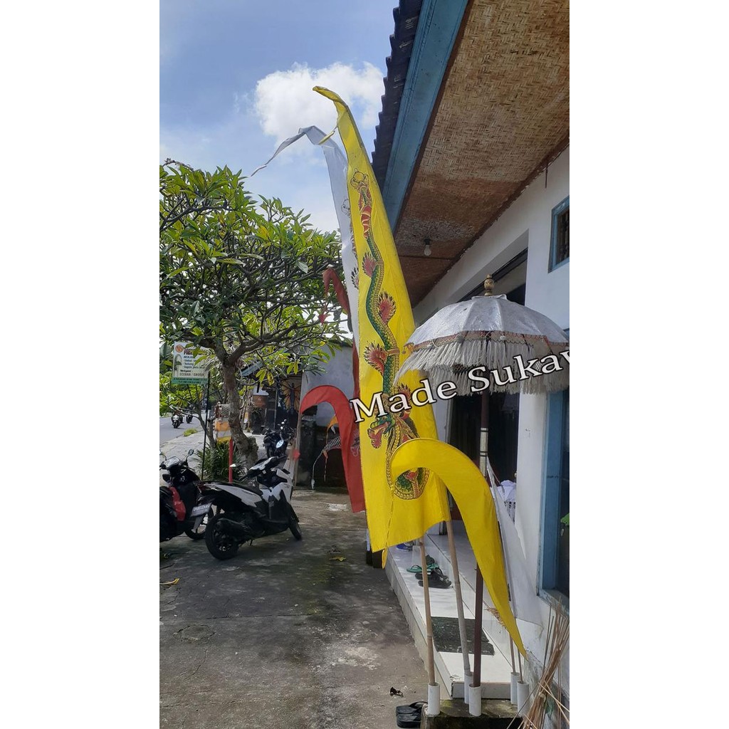 Dekorasi Kain Umbul Umbul Naga Bali