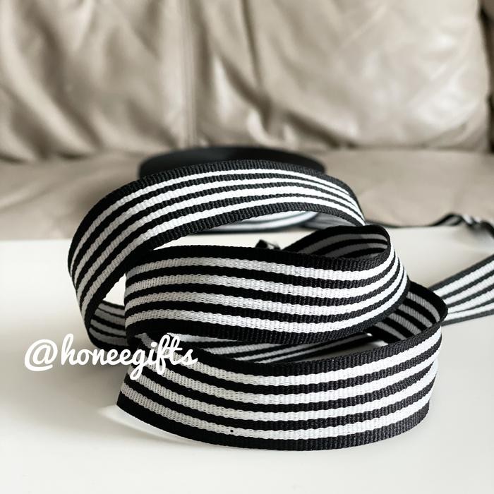 

Pesta- Pita grossgrain 2.5cm motif garis stripes pink ribbon merah hitam kado