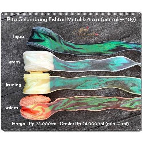 

Pesta- GPITA-904 : Pita Gelombang Fishtail Metalik 4 cm (per rol +- 10yard)
