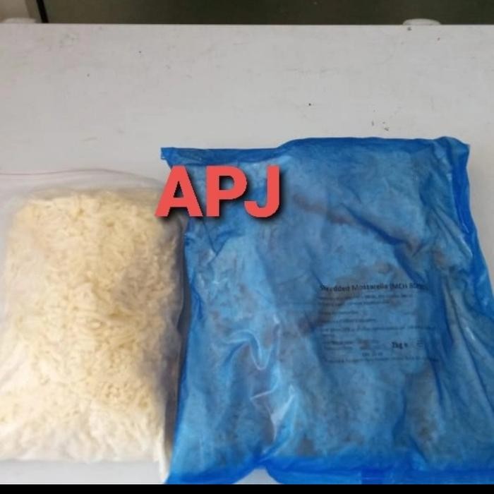 

BARANG TERLARIS dairy partners mozarella shredded parut 1kg