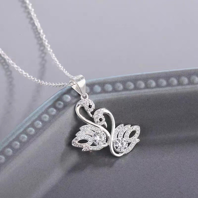 Glamourgemss Kalung Berlian Berwarna Cewek Perak Asli Anti Karat Luntur Kalung Berlian Berbentuk