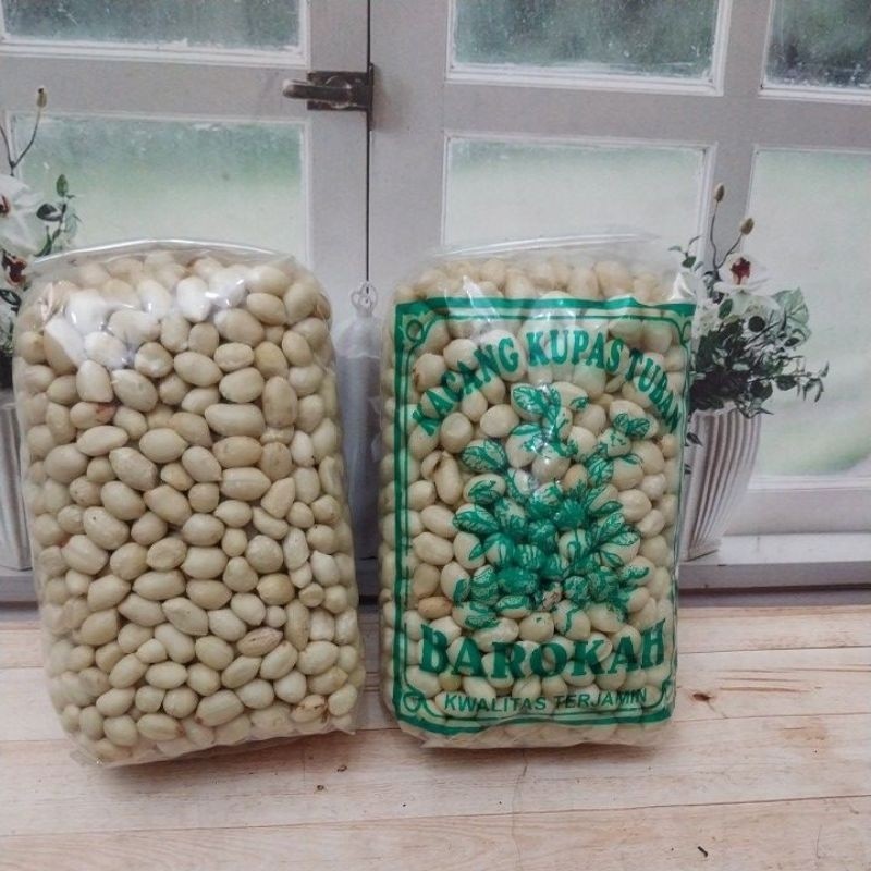 

KACANG KUPAS KEMSAN BULET GURIH CEMILAN BUWAT LEBARAN DAN SEHARI HARI GURIH kemasan (350g)..x1pcs