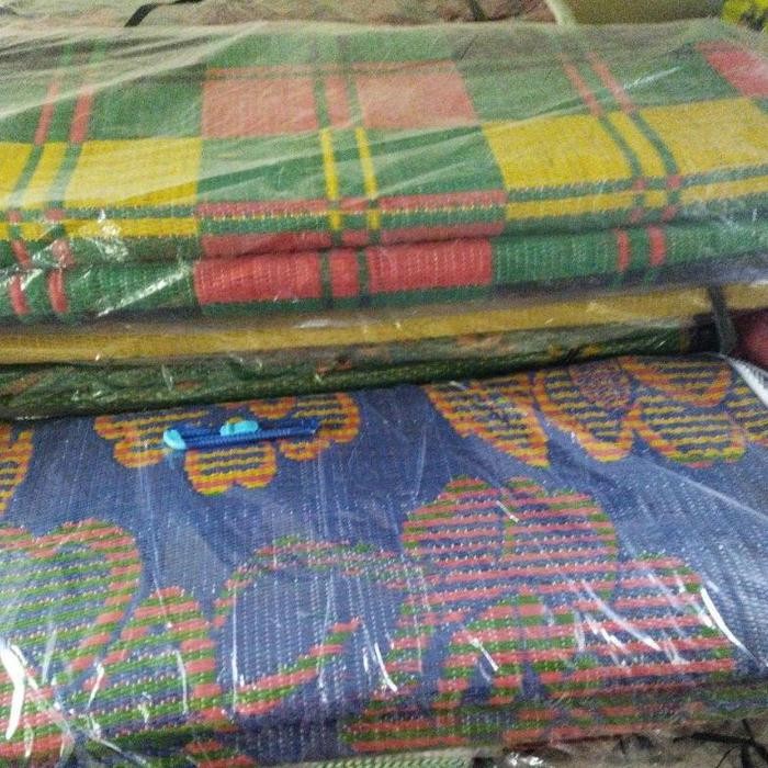 TIKAR PLASTIK JUMBO 4 METER X 2 METER TIKAR PLASTIK SINGA LAUT