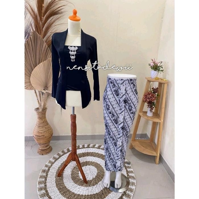 (Bridesmaid, DHT01) Kebaya Kutubaru + Rok Plisket / Motif Lereng Putih