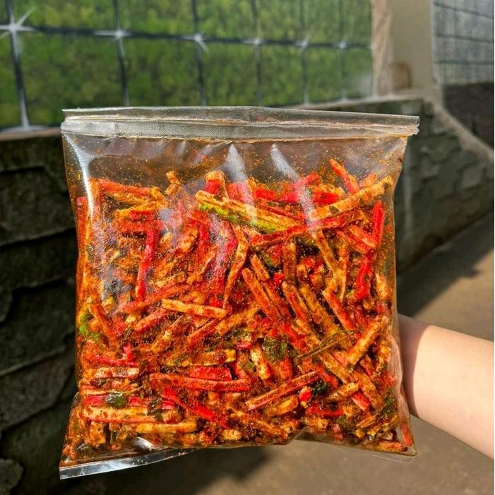

JTTOP" KERUPUK JAAT PEDAS DAUN JERUK KHAS BUMBU DISEBLAKAN.ID ISI 500GRAM
