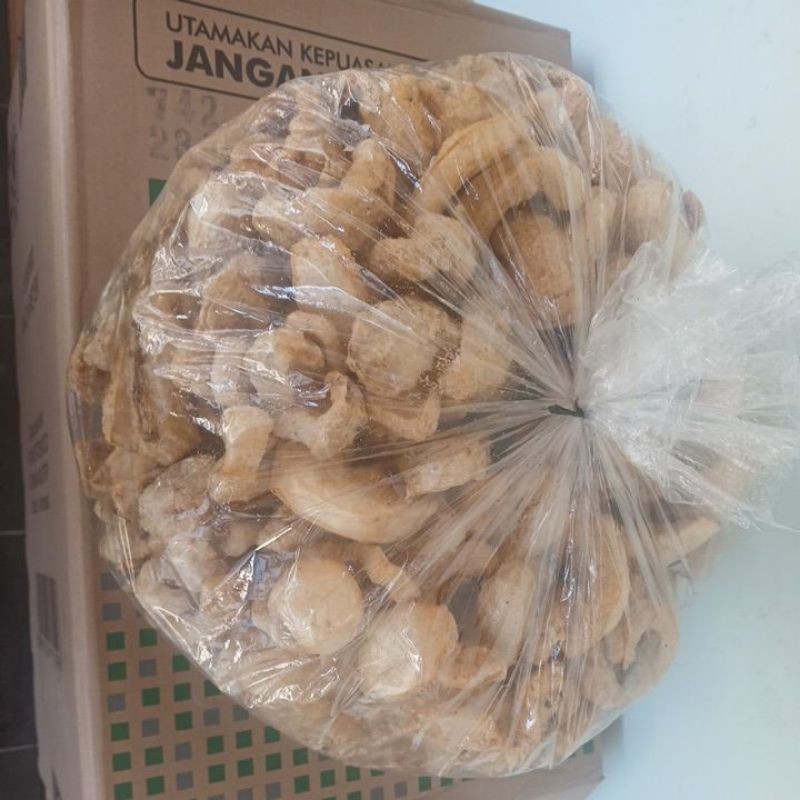 

Restokobar Rambak/Kerupuk Babi Biasa
