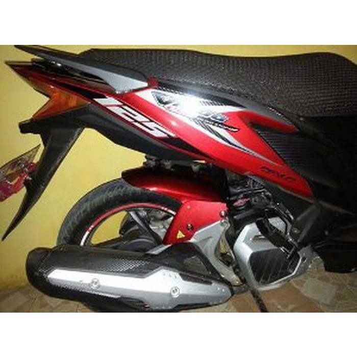 PREMIUM Spakbor Kolong Vario 125 old