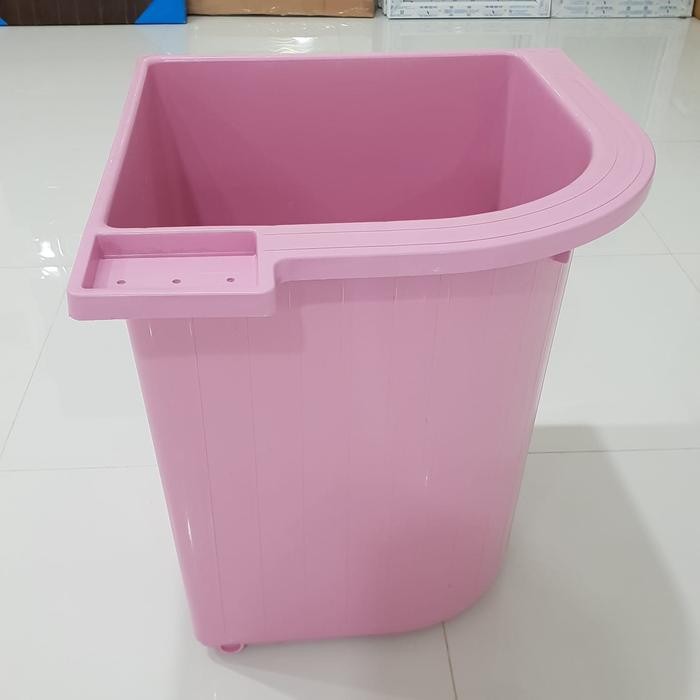 BAK AIR MANDI SUDUT OVAL+TEMPAT SABUN+LUBANG PENUTUP AIR+-120 L PINK