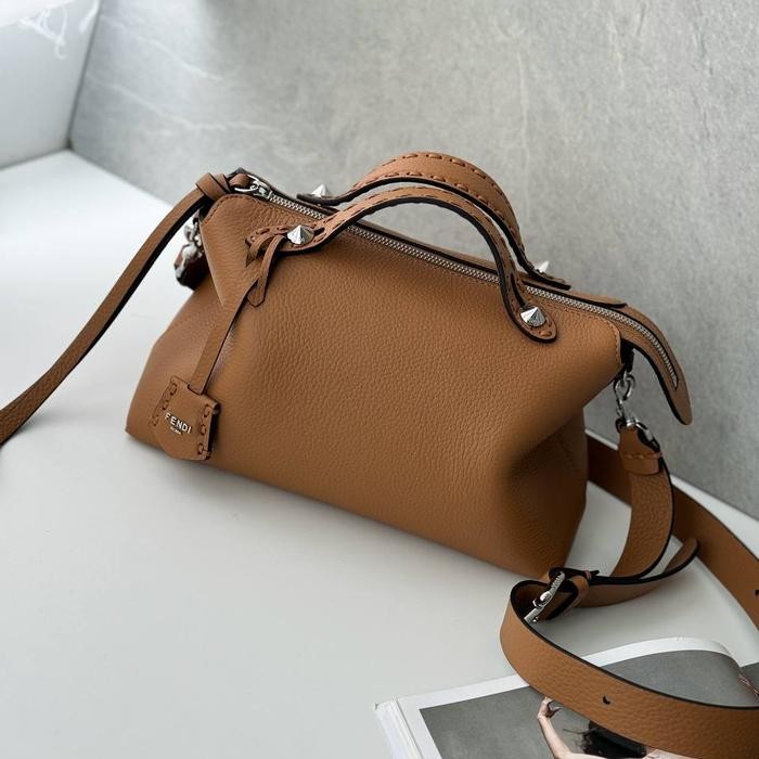 Tas Fendi By The Way Selleria Medium