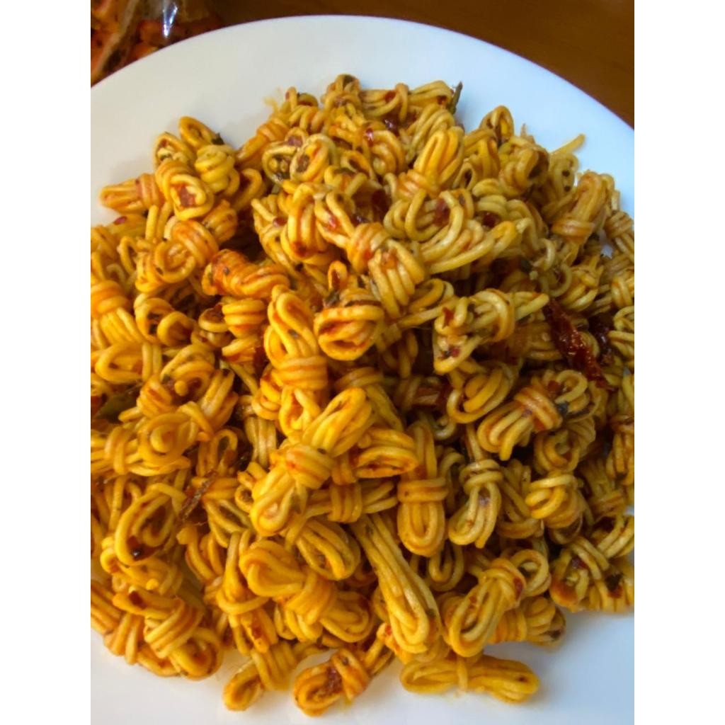 

Mie Gulung Pedas Daun Jeruk Kari'am 500gr WE!!