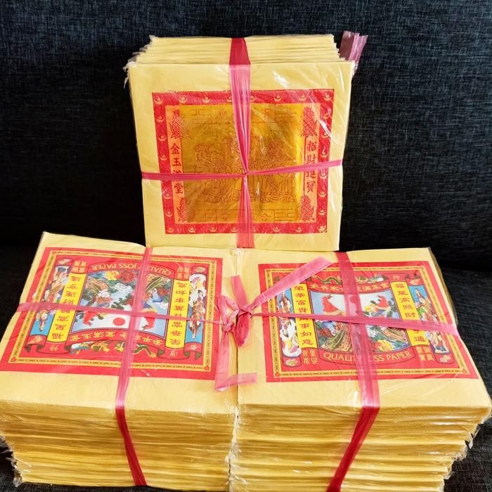 

kertas sembahyang ( Kim cua ) emas jumbo.1ikat kecil isi 10 pcs