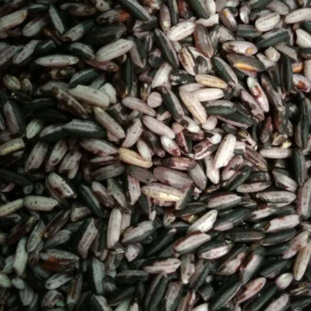 

Beras Ketan Hitam Sosoh (Spesial Tape Ketan) 1Liter