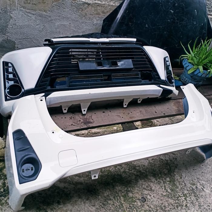 READY STOK bumper bemper avanza veloz 2019 2020 set depan belakang