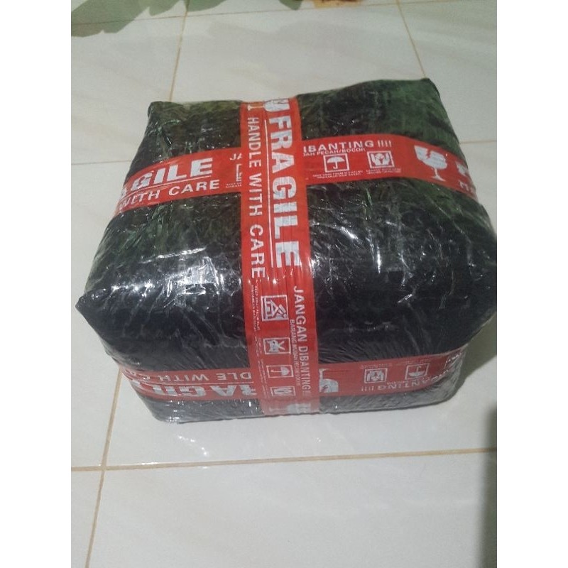 Piring Hotel Mahkota Batik 1 Lusin Piring Keramik