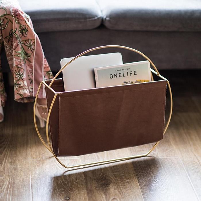 

Gold Magazine Holder/ Tempat Penyimpanan Majalah / Rak Buku Koran