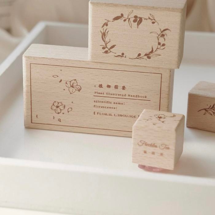 

Aman - Freckles Tea Flower Leaf Paper Rubber Stamp