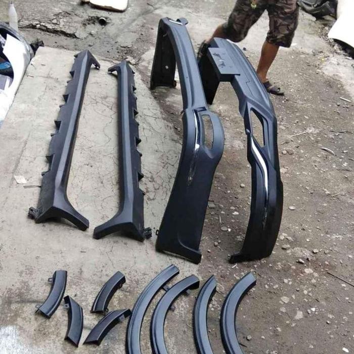 bodykit innova reborn venturer 2021 2022 fullset  original