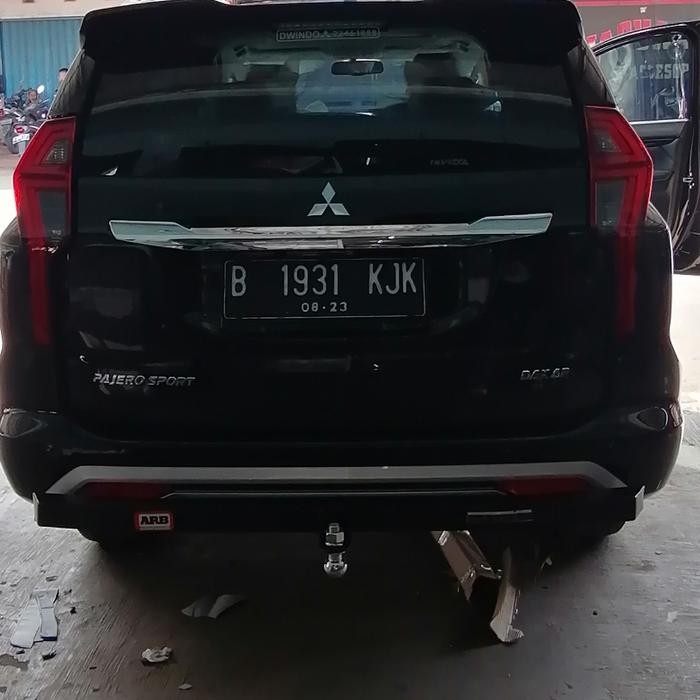 PREMIUM TOWING BAR / PENGAMAN BELAKANG BESI ARB ALL NEW PAJERO 2021