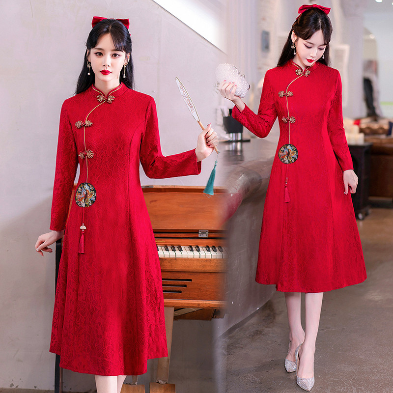 2025 new Year Retro Cheongsam Chinese Traditional Red Wedding Qipao Dress Modern Improved