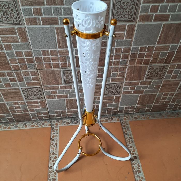 Pot Corong Besi Pot Kerucut besi/pot standing Besi Kode 1070