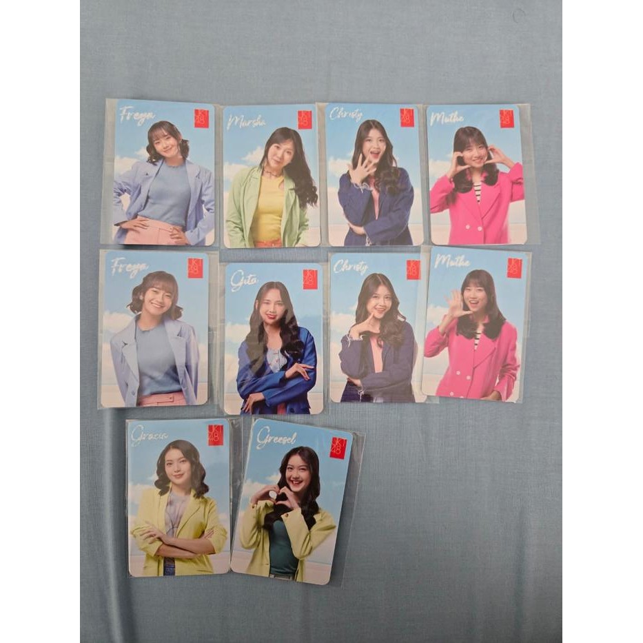 Photocard J Trust Bank Jkt48 - Freya Marsha Christy Gita Muthe Gracia Greesel New