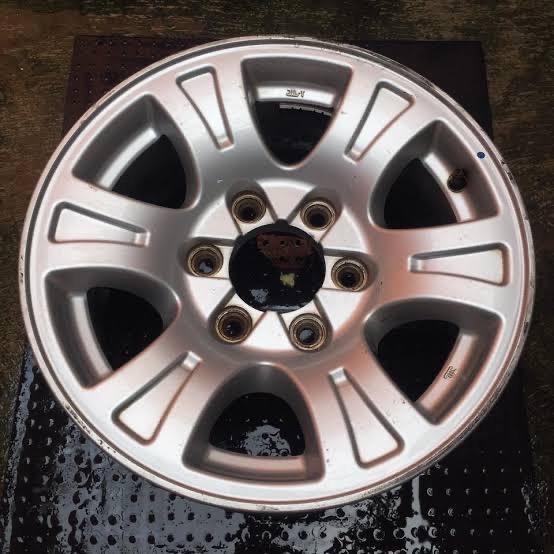 Velg OEM ISUZU ELF NHR 55 model baru dop kecil (hanya velg 1 pcs)