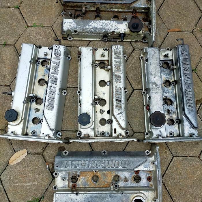 Cover Silinder Head Tutup Klep Hyundai Trajet