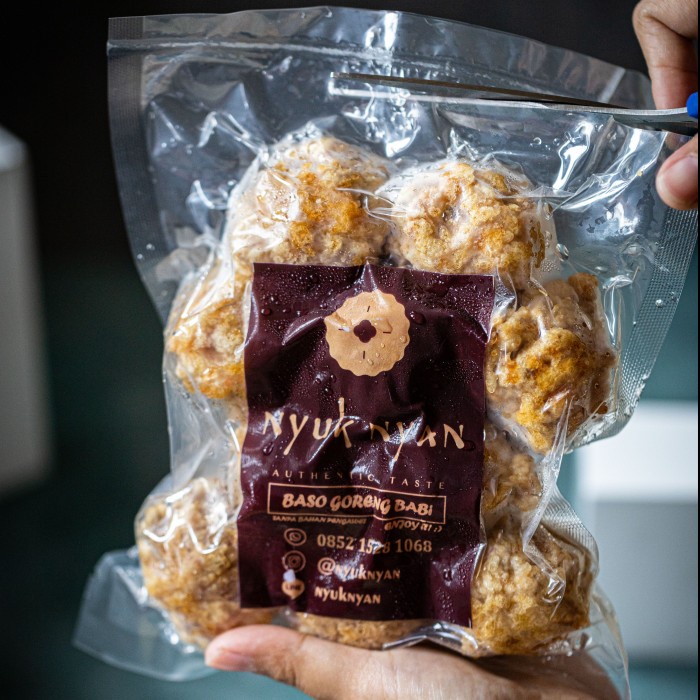 

BAKSO GORENG BABI UDANG @NYUKNYAN (FROZEN PACK) KODE 1235