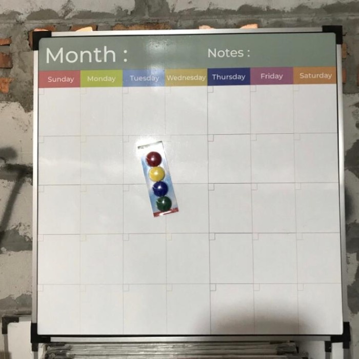 

whiteboard kalender magnetik 90x 120