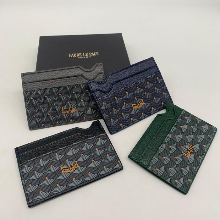 

Ready Cardholder Fur3