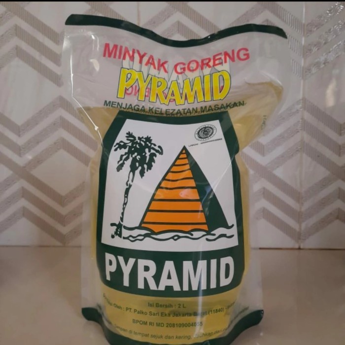 

TERLARIS minyak goreng kelapa Pyramid 2 liter
