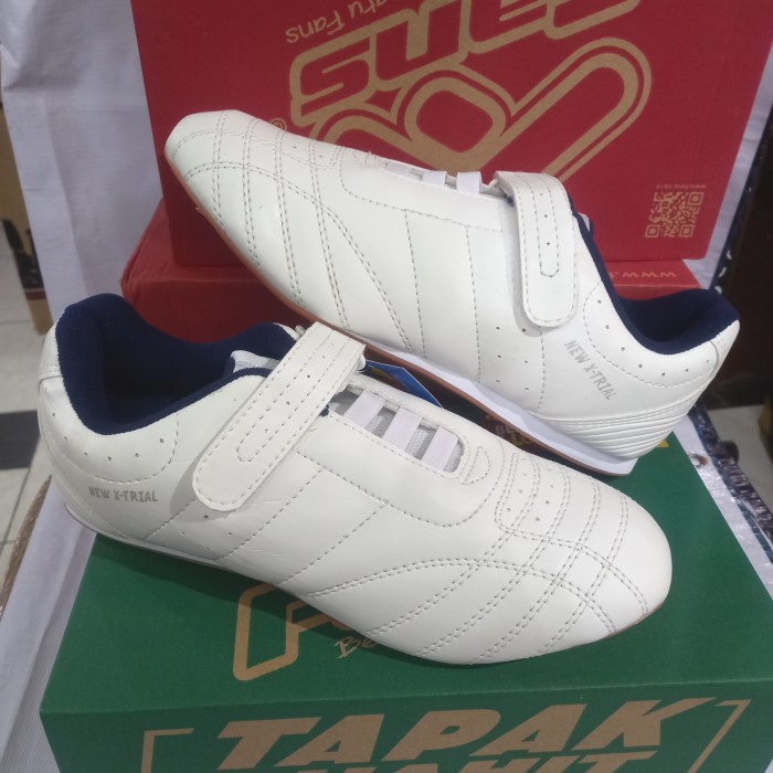 sepatu taekwondo merk fans x-trial