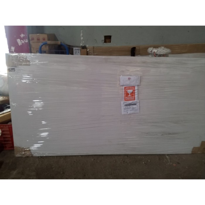 

Flashshow PVC Board / Foam Board 5mm Standart Warna Putin ivory (Putih Tulang) 40x60cm, 60X60cm,