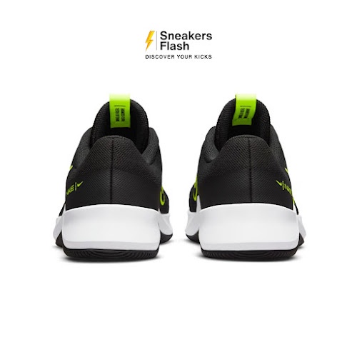 NIKE Mc Trainer 2 Black White Sepatu Sneakers Pria - DM0823002 - Size 44